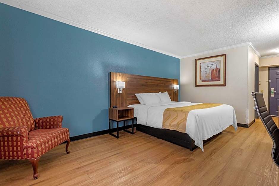 Quality Inn & Suites Ft. Jackson Maingate