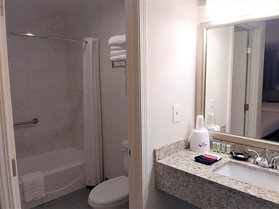 Sugarloaf Mountain Motel