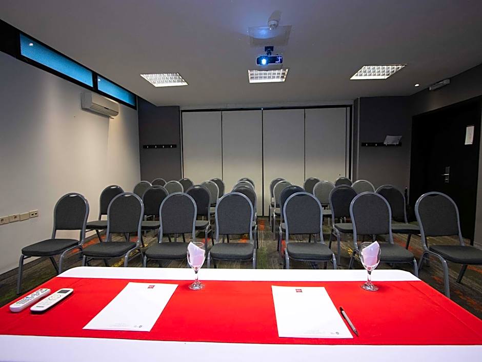 Ibis Montevideo Rambla