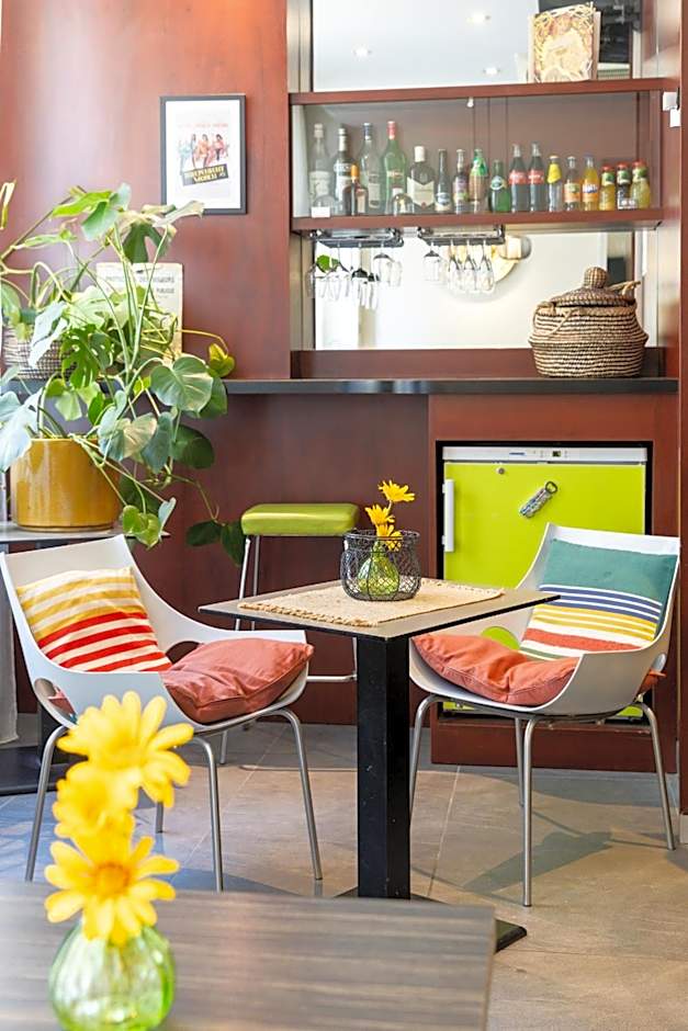 Accueil Hotel Paris Pigalle Montmartre