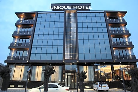 Unique Hotel