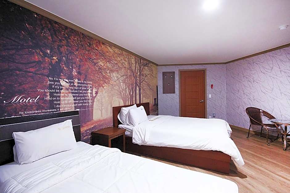 Happy Q Motel