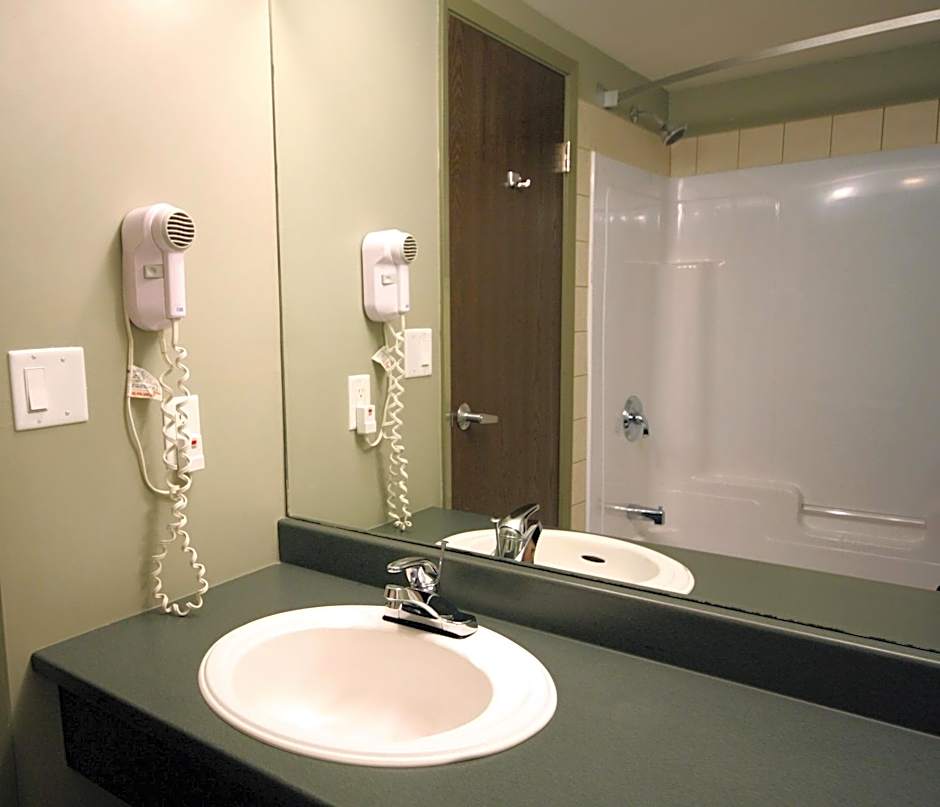 Super 8 by Wyndham Truro NS