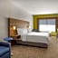 Holiday Inn Express & Suites Graham