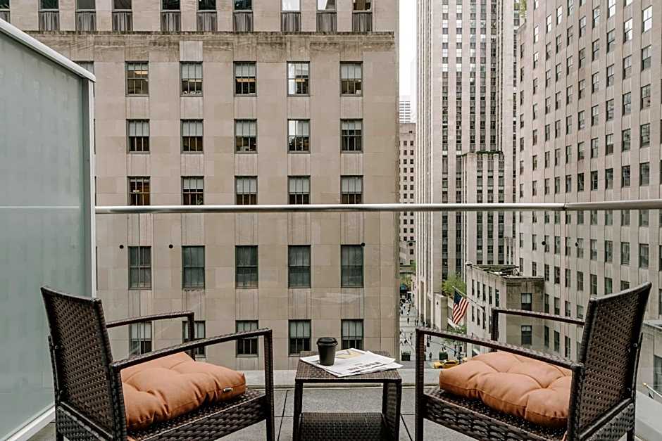 The Jewel, a Club Quarters Hotel, Opposite Rockefeller Center