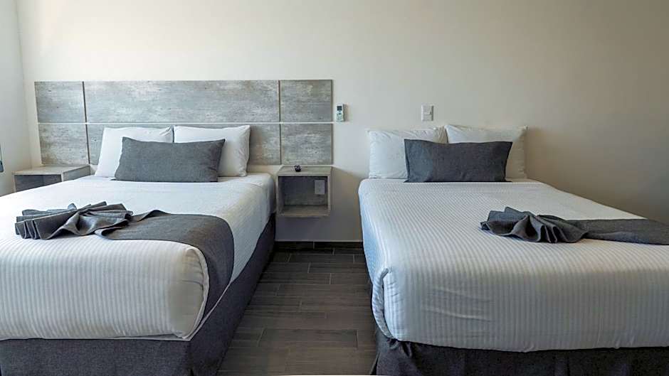 SR Hotel