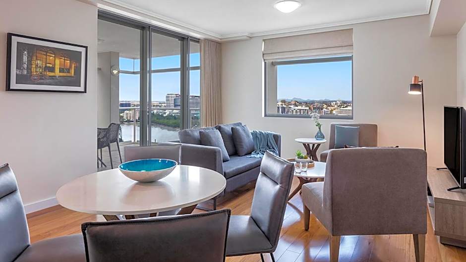 Oaks Brisbane Casino Tower Suites