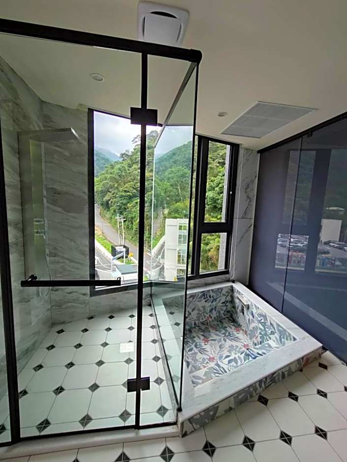 Shuian Lakeside Hotel II