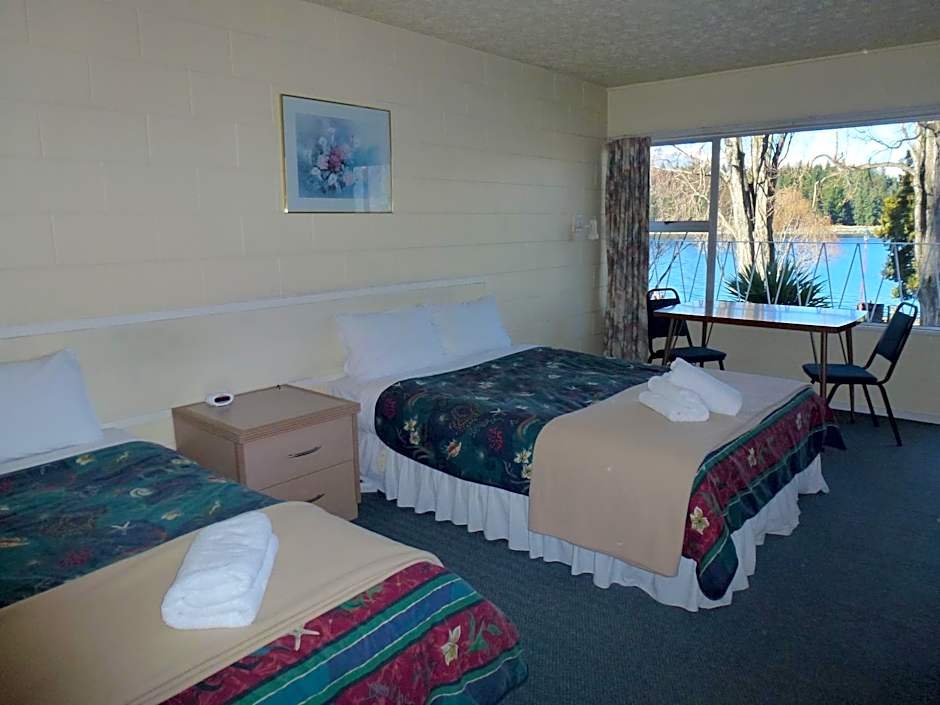 Lakeside Motel