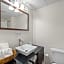 Hatchway Hotel