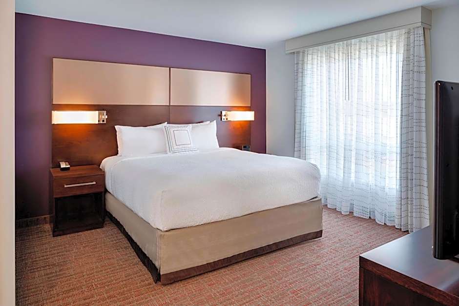 Photo 1 of 5 of 1 Bedroom 1 King Bed Suite