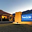 Travelodge by Wyndham Palm Springs