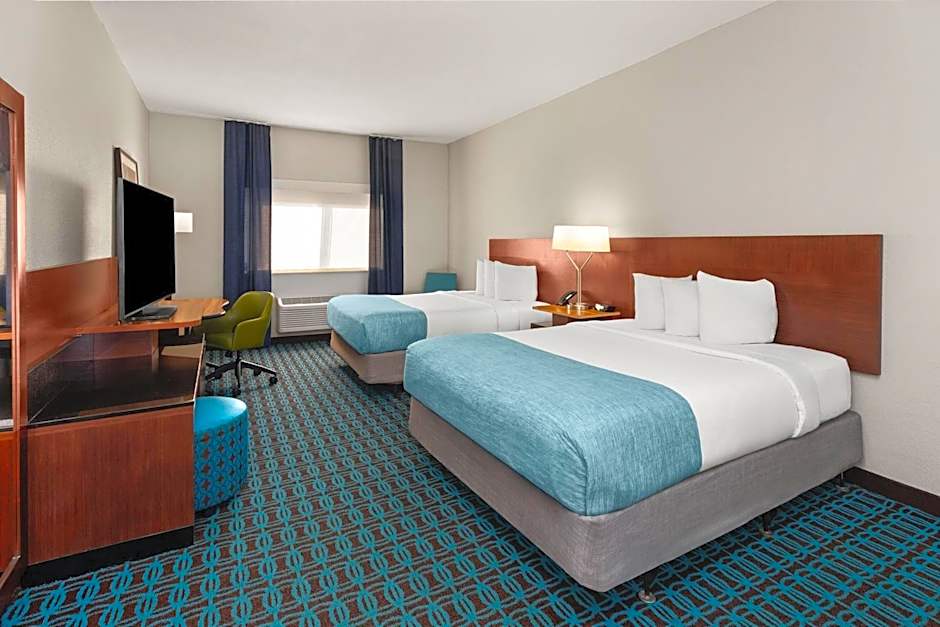 Wingate by Wyndham Oshkosh