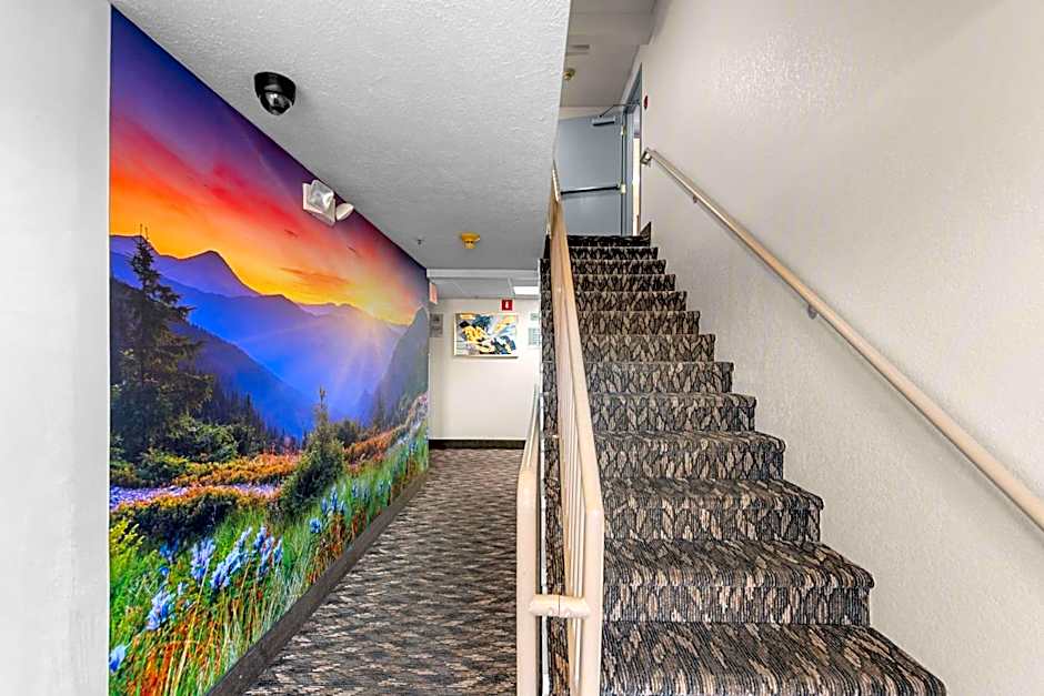 Clarion Pointe Wenatchee