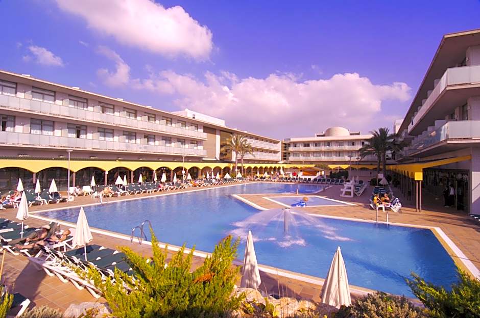 Photo 1 of 50 of Hotel Mediterraneo