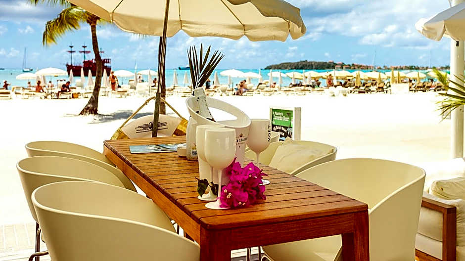 Holland House Beach Hotel