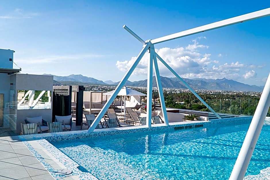 Flamboyan Hotel & Residences