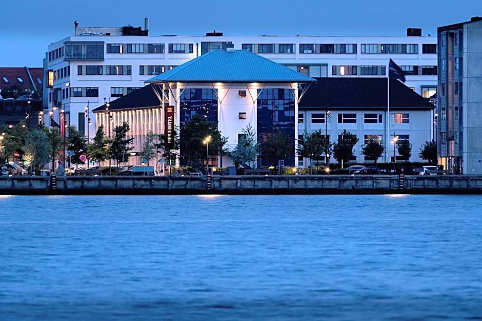 Pier 5 Hotel