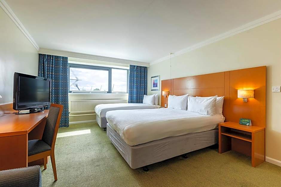 Holiday Inn Cardiff City By IHG