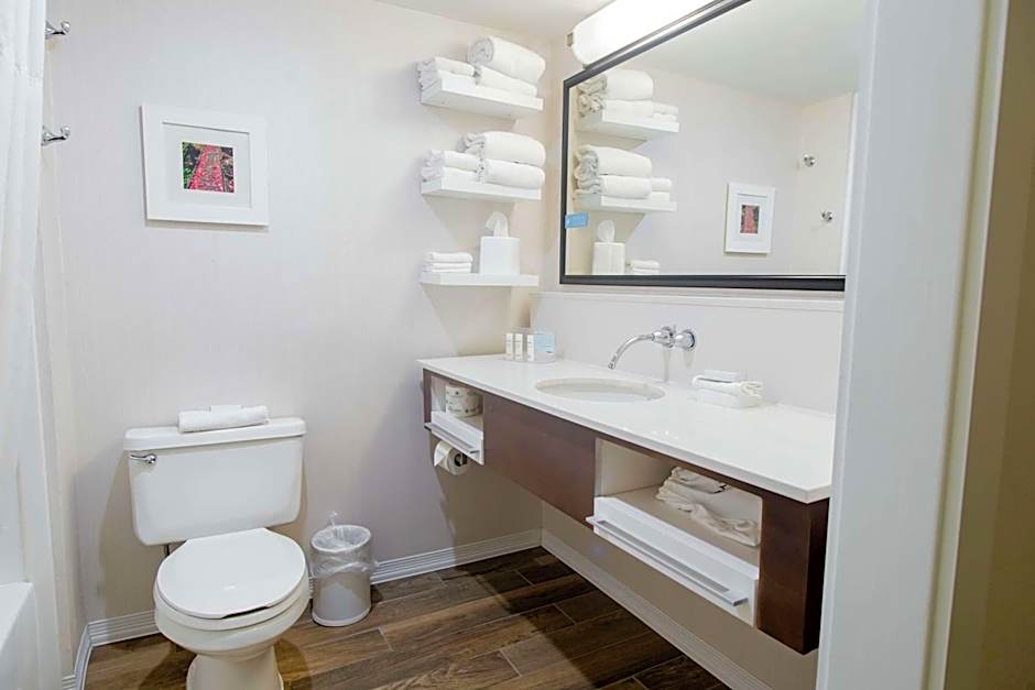 Hampton Inn By Hilton Caryville-I-75/Cove Lake-State Park