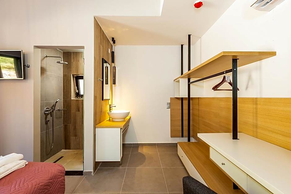 T Hotel Premium Suites