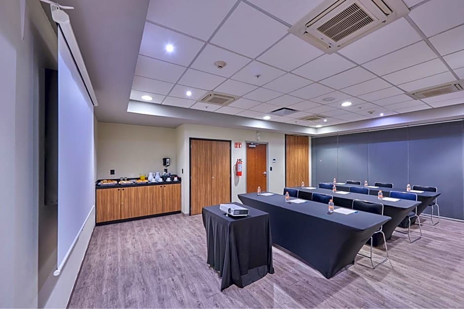 City Express by Marriott Salamanca