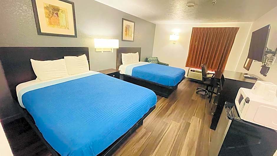 Pinckneyville Inn and Suites