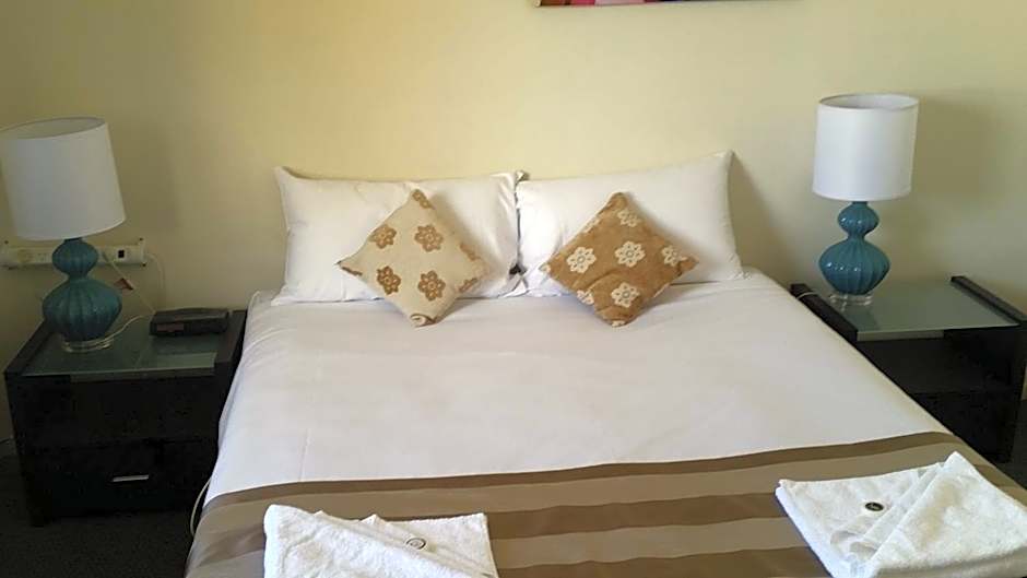 Clifford Park Motor Inn