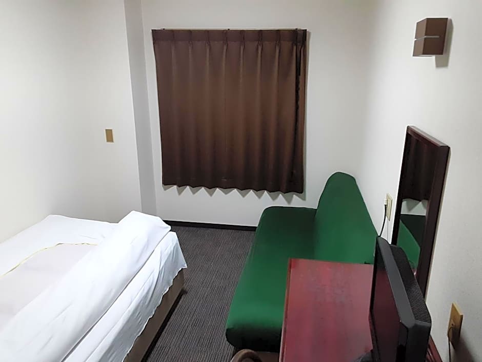 Aoi Business Hotel