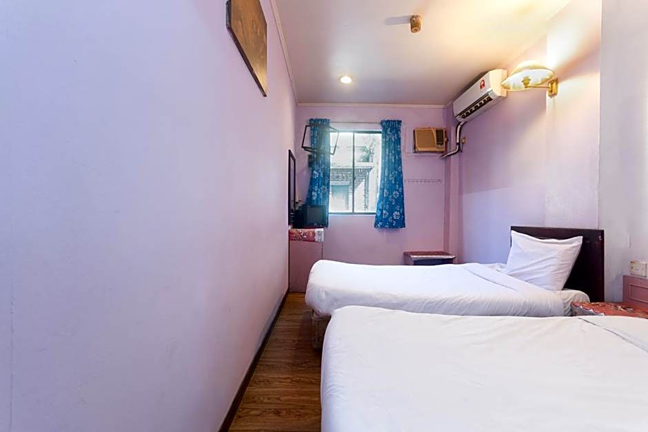 OYO 89625 Bilton Inn