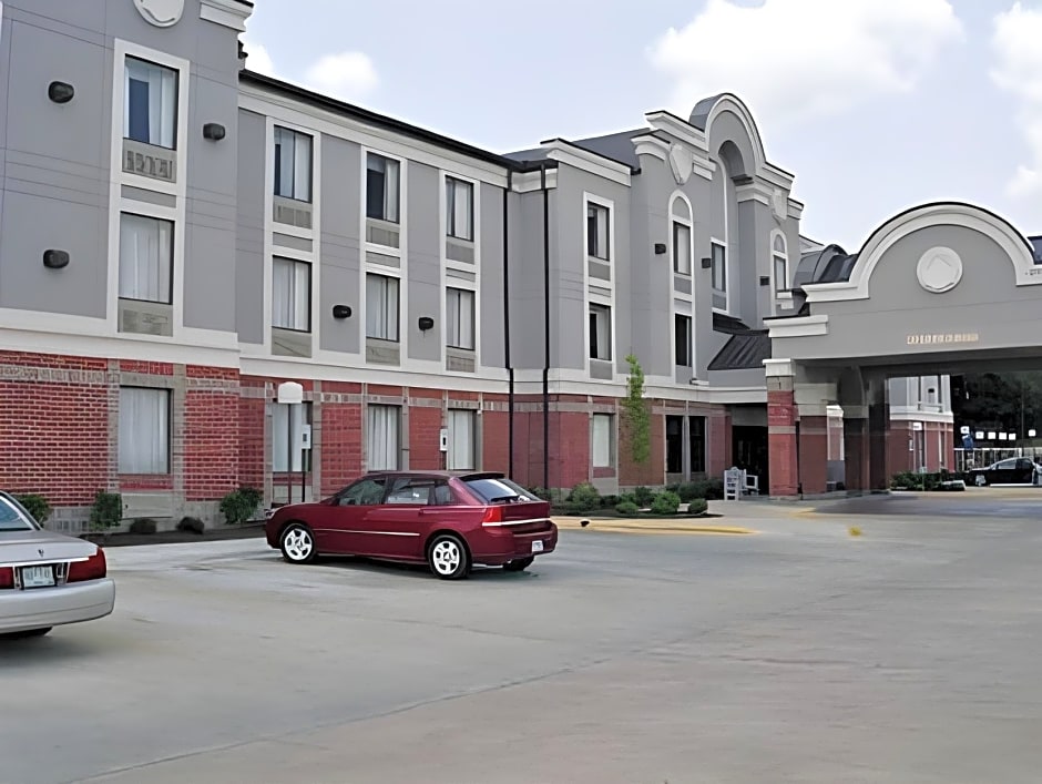 Holiday Inn Express & Suites Greenville By IHG