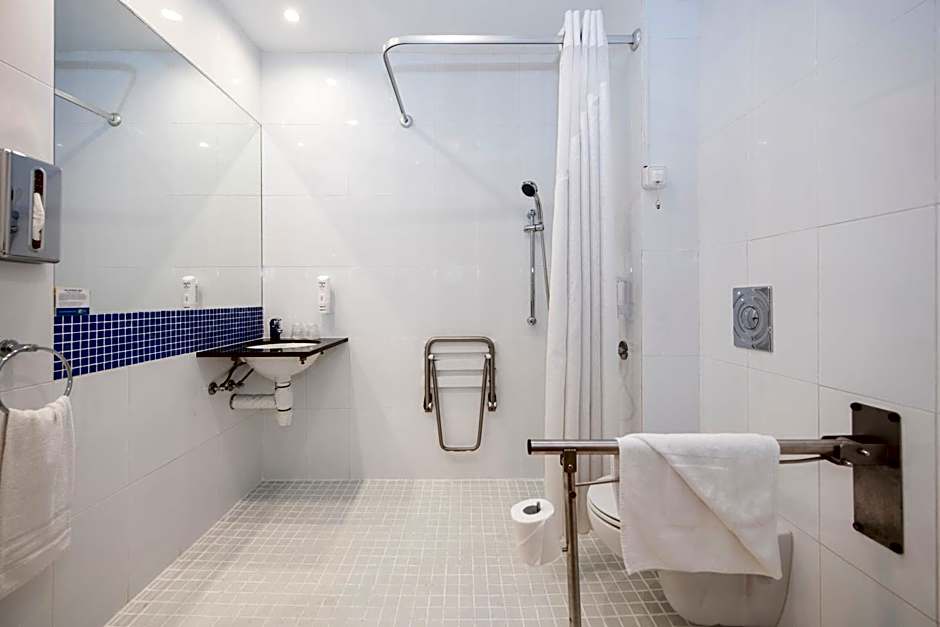 Holiday Inn Express Barcelona - Montmeló By IHG