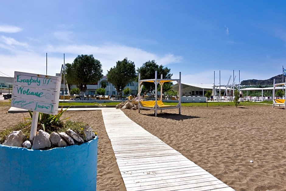 Gregory Peck Beach Break Apartments