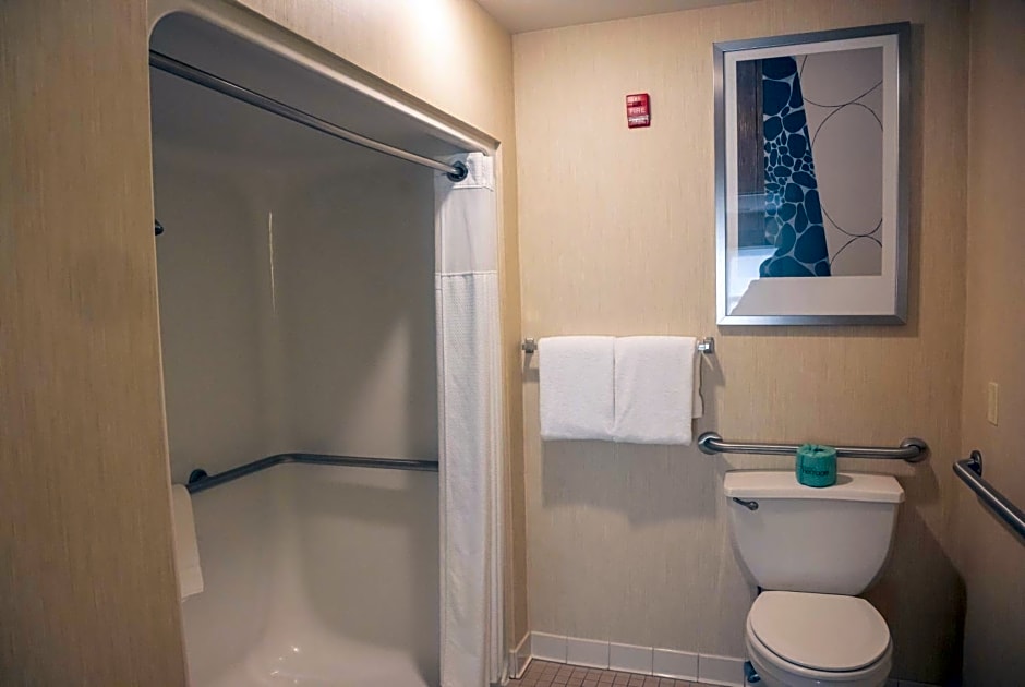 Hawthorn Suites by Wyndham Erie