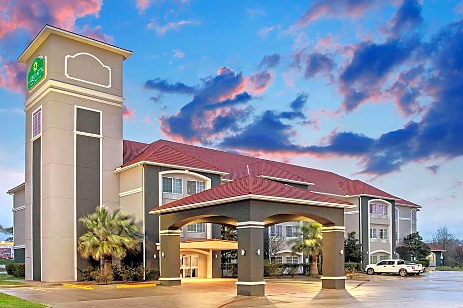 La Quinta Inn & Suites by Wyndham Fairfield