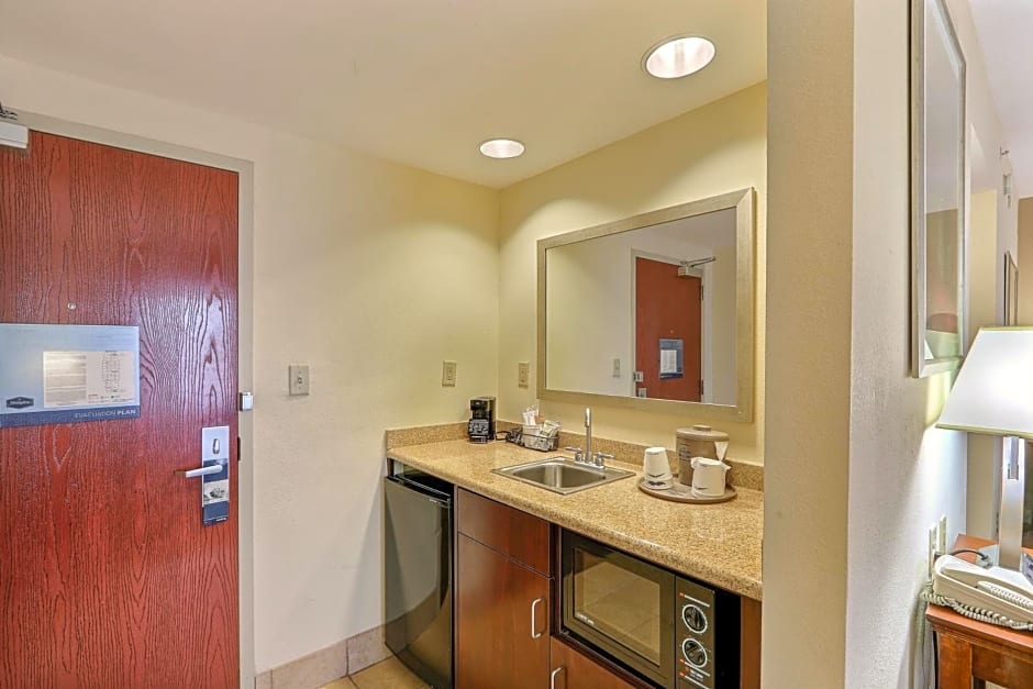 Hampton Inn & Suites Savannah - I-95 South - Gateway