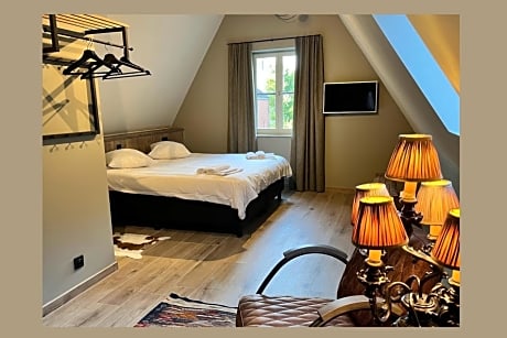Deluxe 1 King Bed