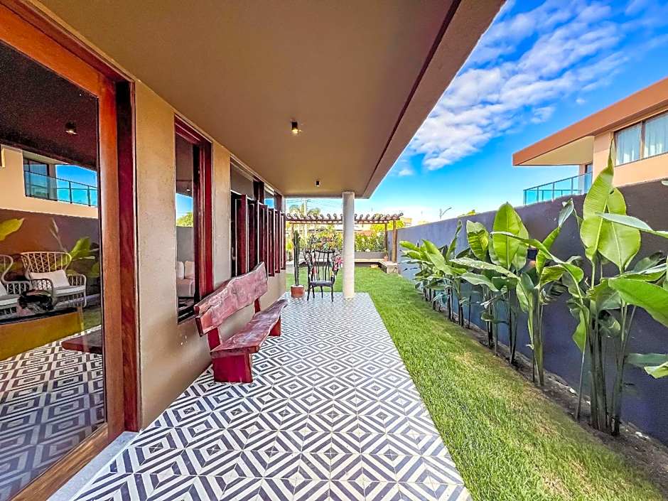 Casa com Ofurô, Piscina Aquecida e Cozinheira