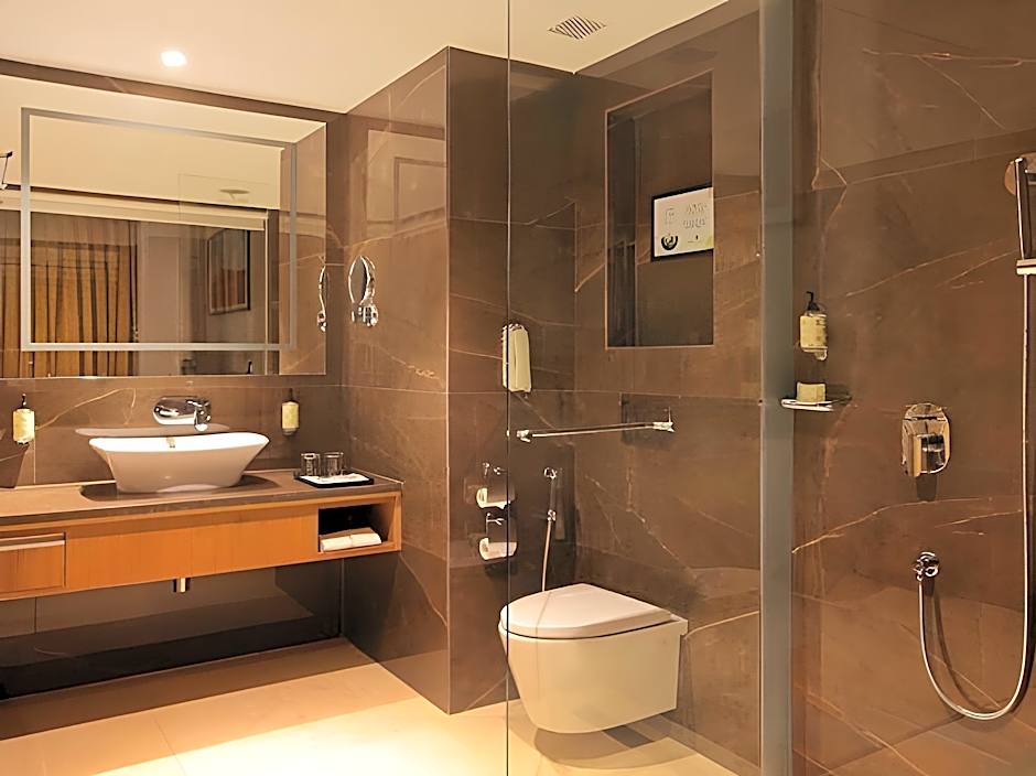 Lemon Tree Hotel Sector 60 Gurugram