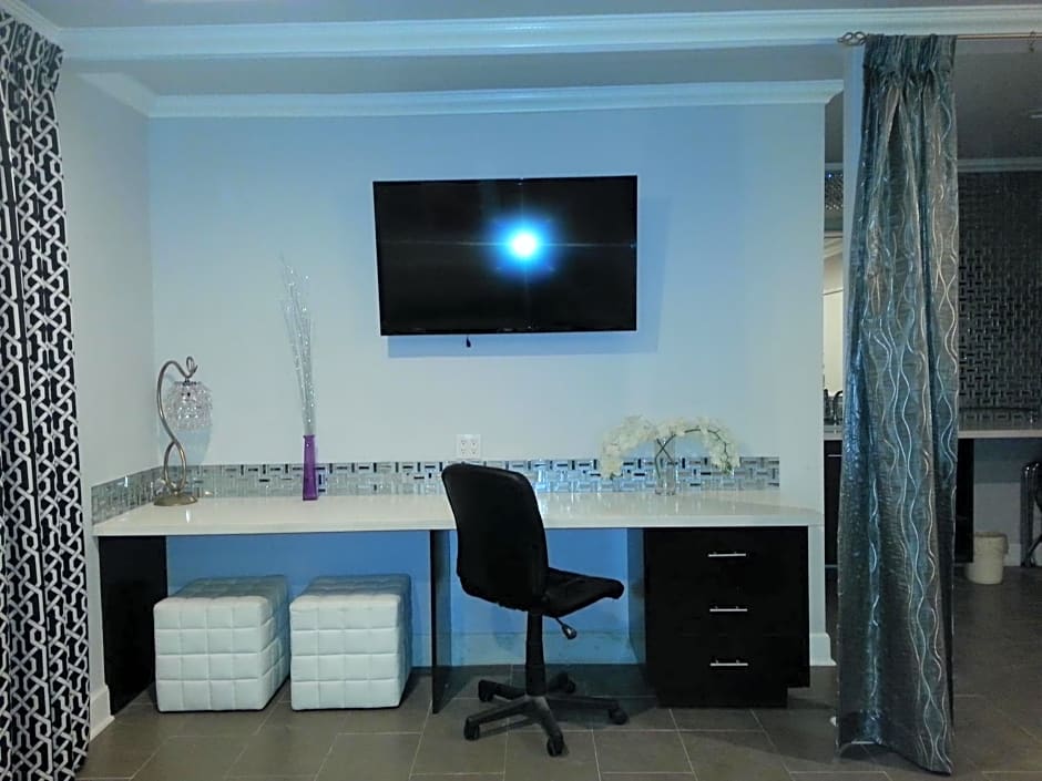 Hollywood VIP Hotel