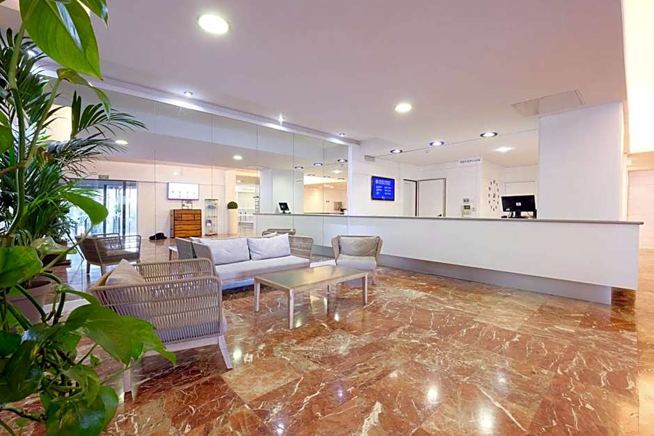 azuLine Hotel Bergantin