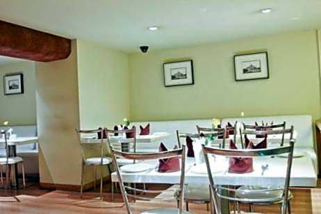 Middleton inn