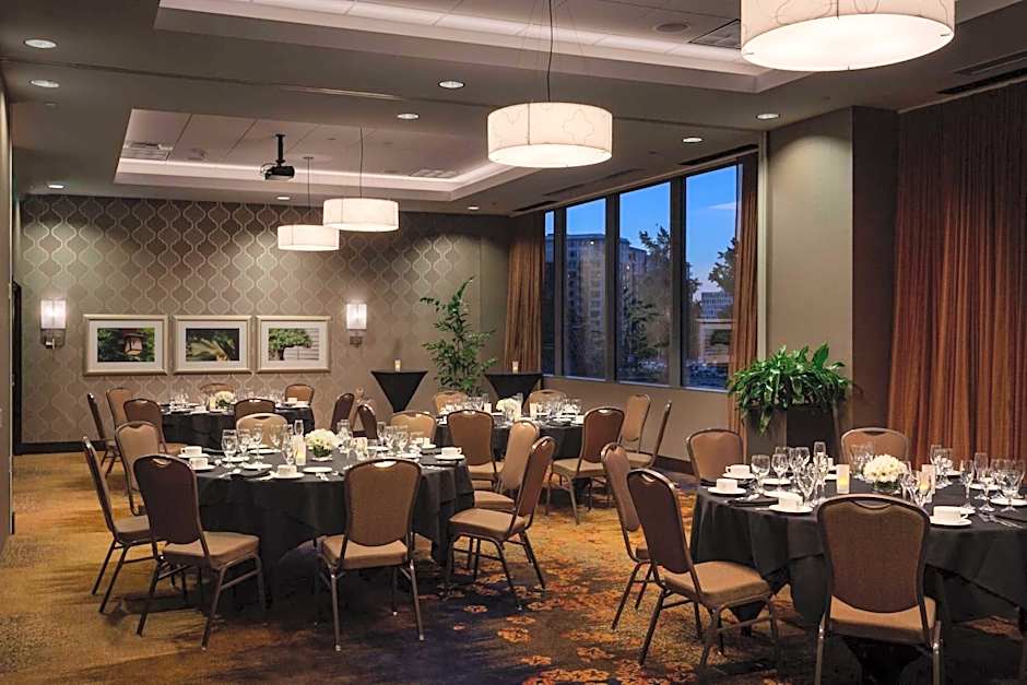 Hilton Garden Inn Seattle Downtown