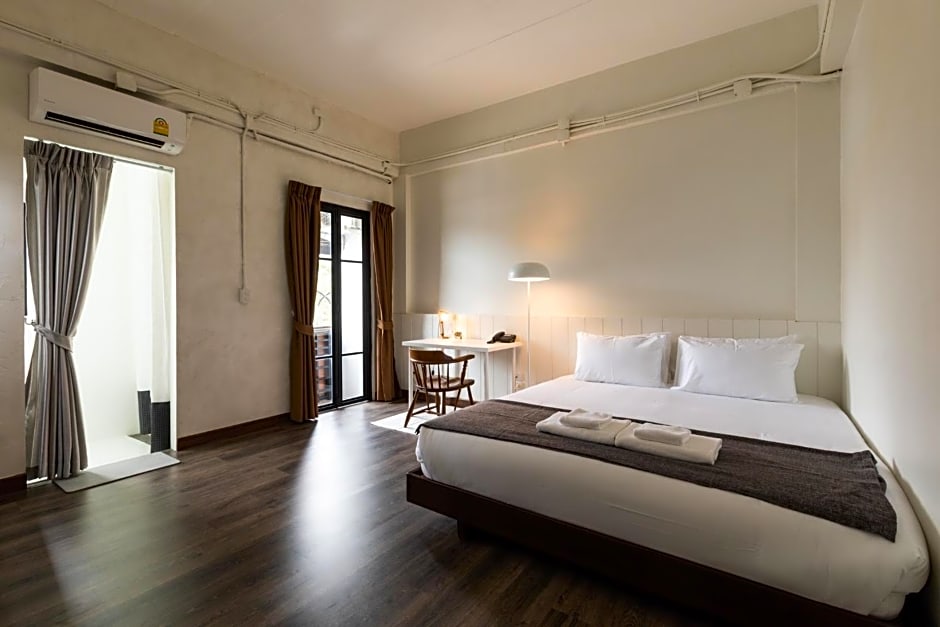 Within Korat Sawairiang