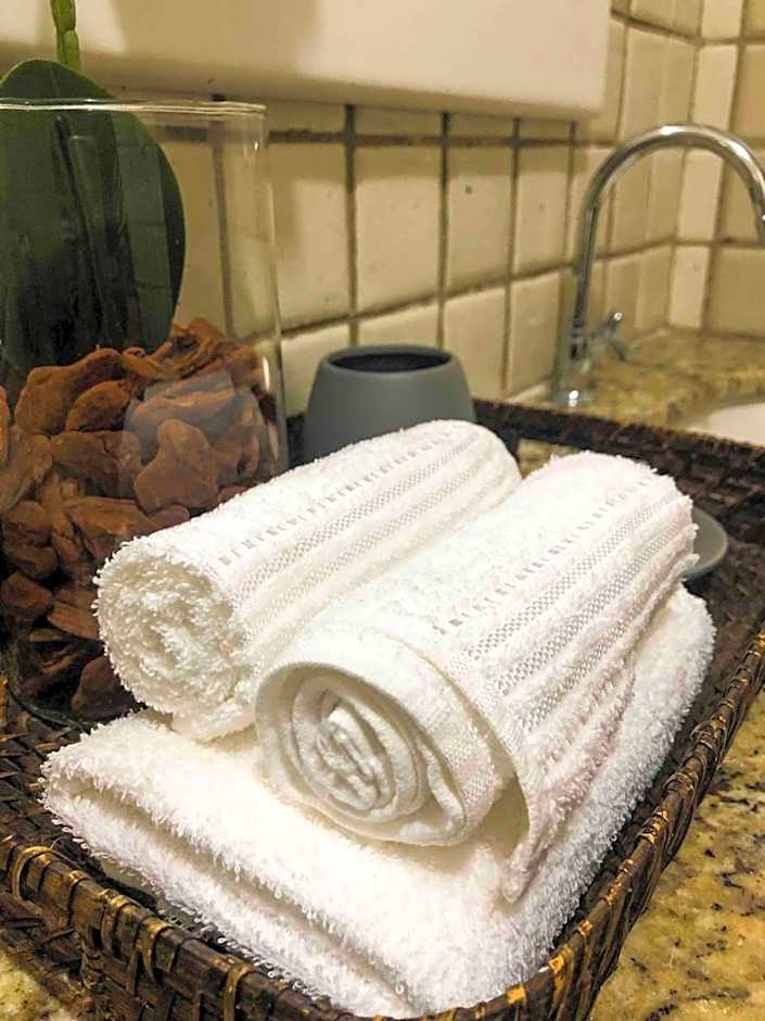 NAUTILLUS - 107 · N-07: Apê espaçoso e estiloso à beira mar