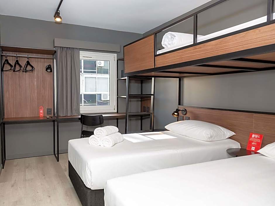 Hotel Ibis Buenos Aires Congreso