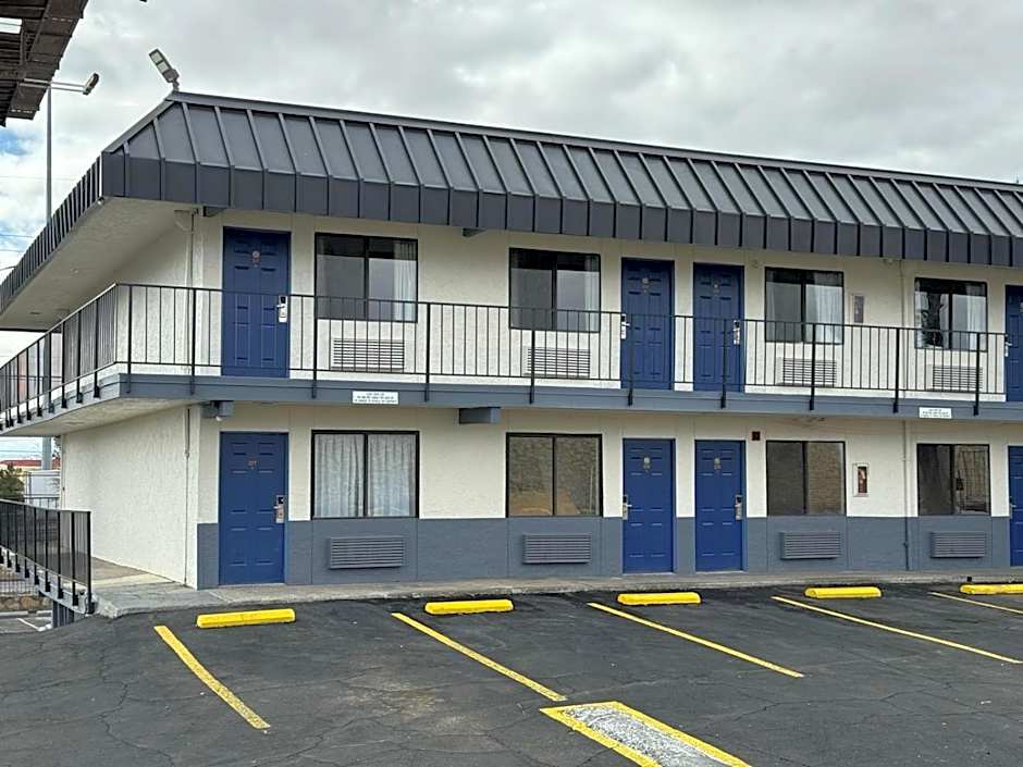 Days Inn by Wyndham El Paso Airport East