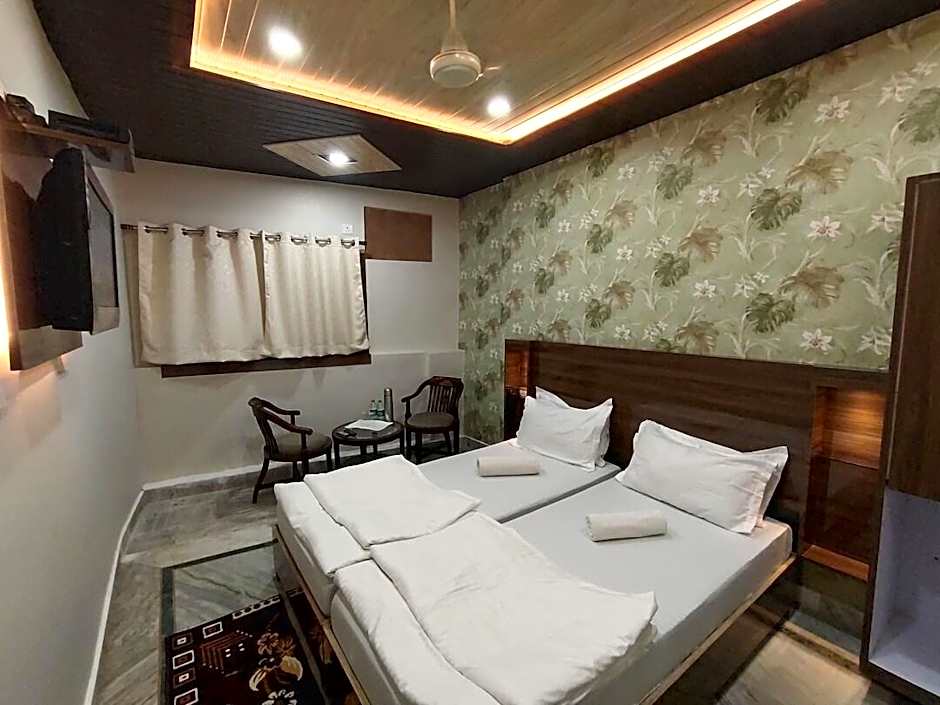 Shivratri Guest House Hotels – Varanasi, VA