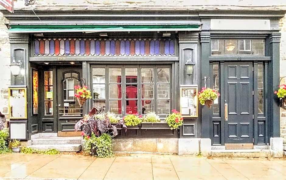 Hotel Louisbourg