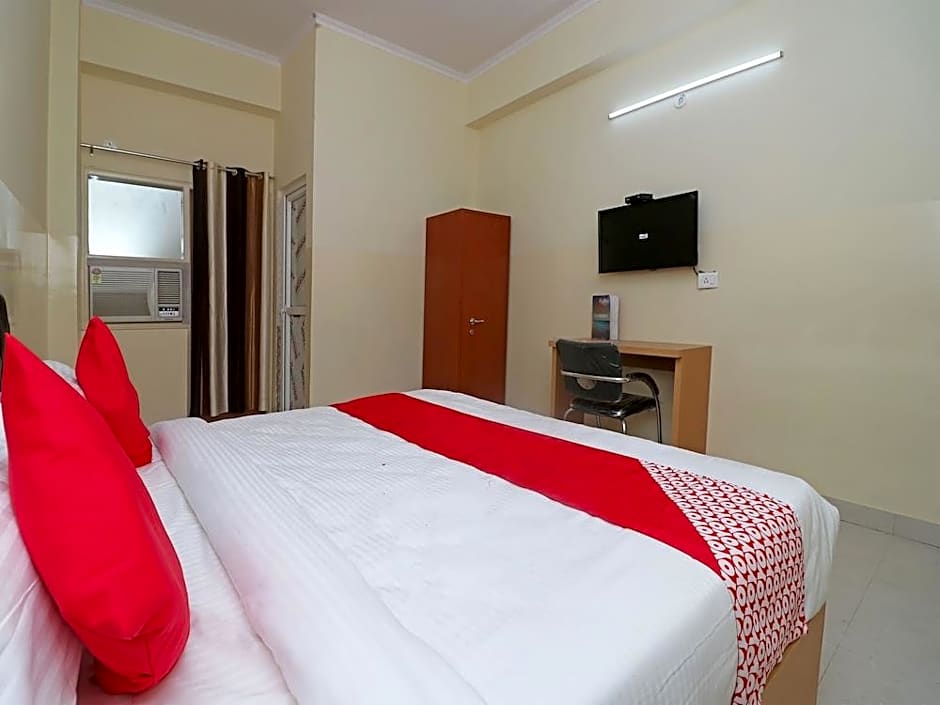 OYO 28629 Hotel Crosswind